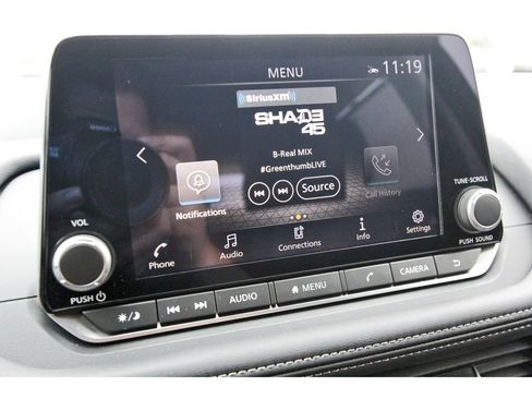 Used 2026 Nissan Rogue SV w/ SV Premium Package FWD image 19