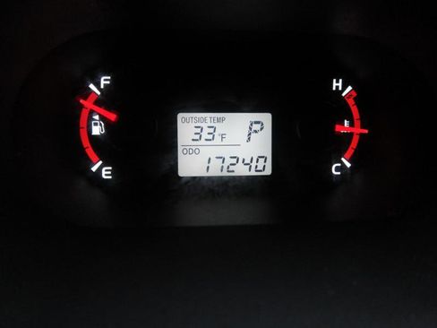 Used 2009 Toyota Matrix image 7