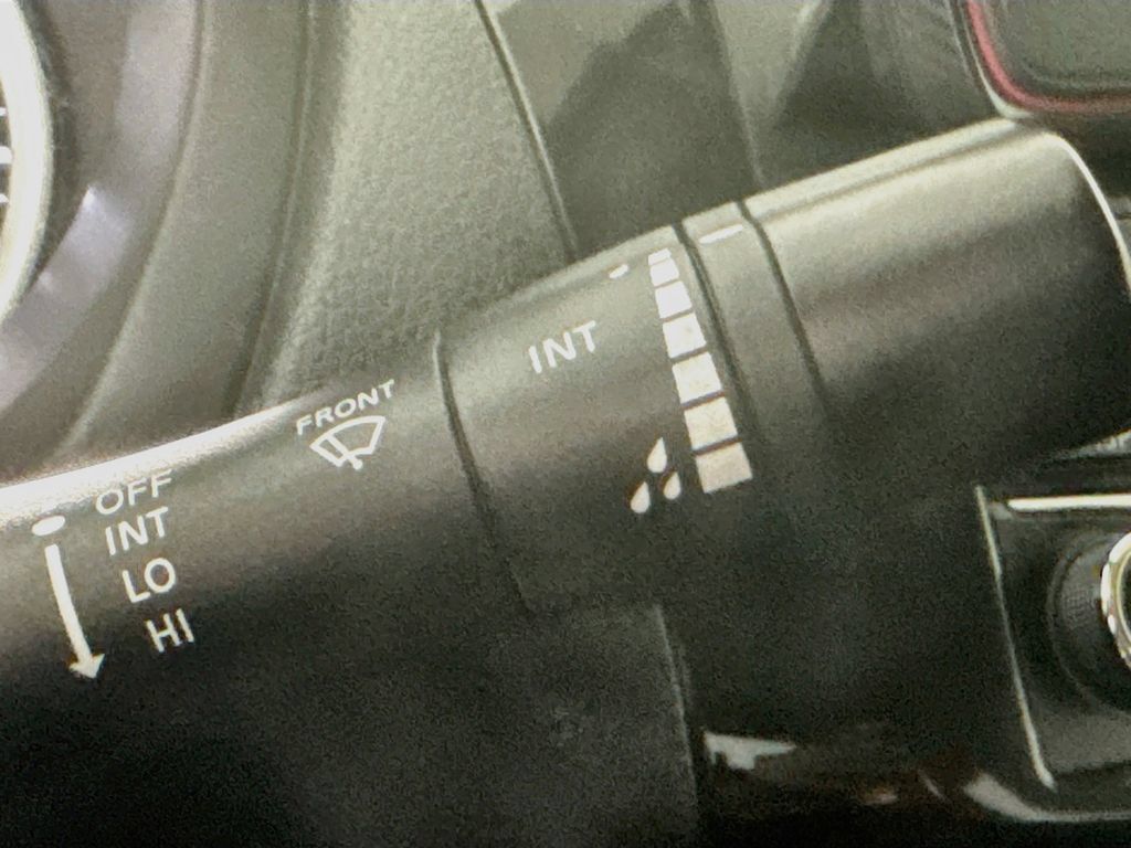 Used 2018 Nissan Sentra SV FWD image 13