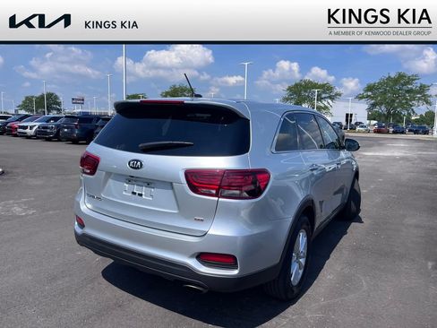 Used 2019 Kia Sorento L FWD image 3