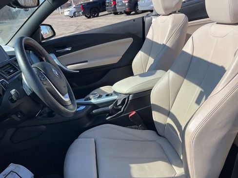 Used 2015 BMW 228i xDrive Convertible image 4
