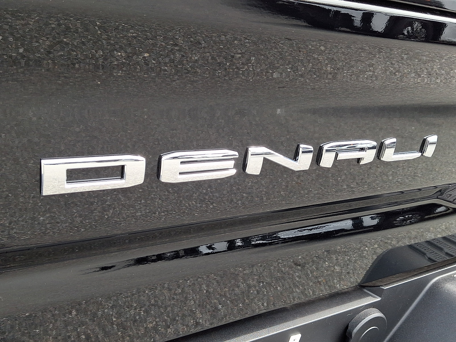 Certified 2026 GMC Sierra 3500 Denali w/ Denali Reserve Package AWD/4WD image 31