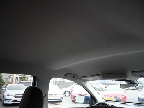 Used 2020 Chevrolet Equinox LT image 28