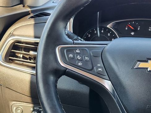 Used 2023 Chevrolet Equinox LT image 28