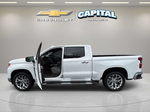 Used 2025 Chevrolet Silverado 1500 LTZ w/ LTZ Premium Package AWD/4WD image 13