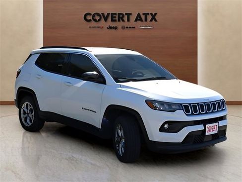 New 2026 Jeep Compass Latitude image 7