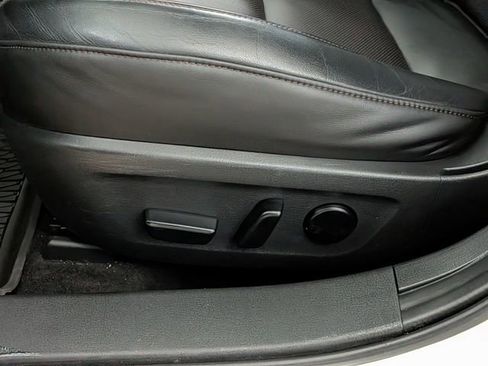 Used 2021 MAZDA MAZDA3 s image 12