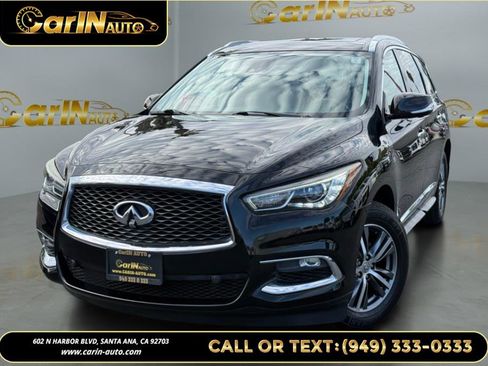 Used 2020 INFINITI QX60 Luxe w/ Essential Package FWD image 1