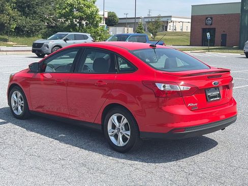 Used 2014 Ford Focus SE FWD image 5