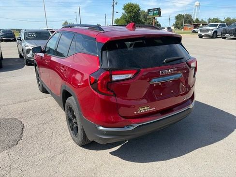 Used 2024 GMC Terrain AT4 AWD/4WD image 4