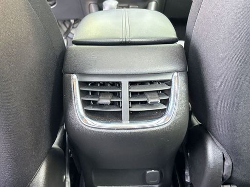 Used 2024 Chevrolet Malibu LT image 23