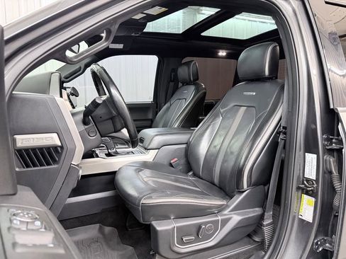 Used 2018 Ford F150 Platinum w/ Equipment Group 701A Luxury AWD/4WD image 13