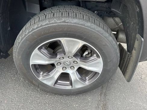 Used 2021 RAM 1500 Laramie AWD/4WD image 6