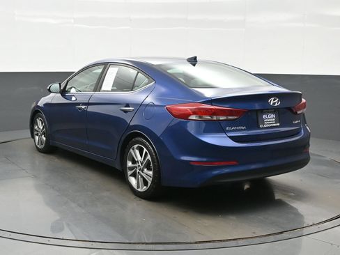 Used 2017 Hyundai Elantra Limited FWD image 4