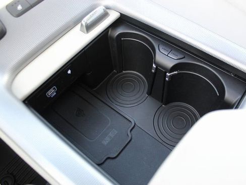 Used 2025 Hyundai Palisade Calligraphy image 24