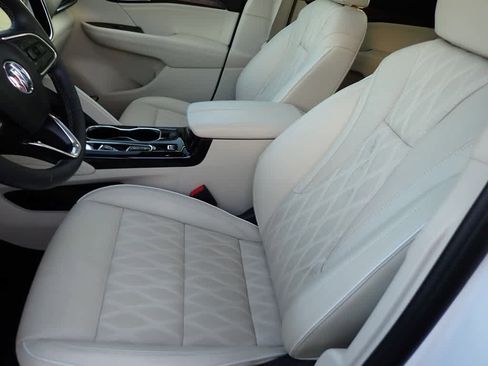 Certified 2022 Buick Envision Avenir w/ Technology Package II image 18