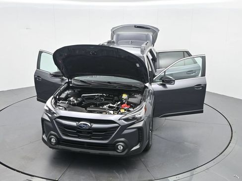 Used 2025 Subaru Outback Premium AWD/4WD image 36