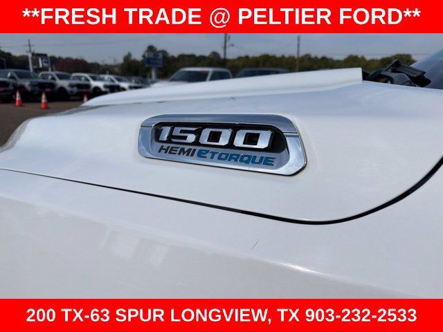 Used 2022 RAM 1500 Laramie AWD/4WD image 5