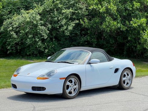 Used 1998 Porsche Boxster RWD image 6