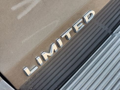 Used 2021 Ford Expedition Limited RWD image 19