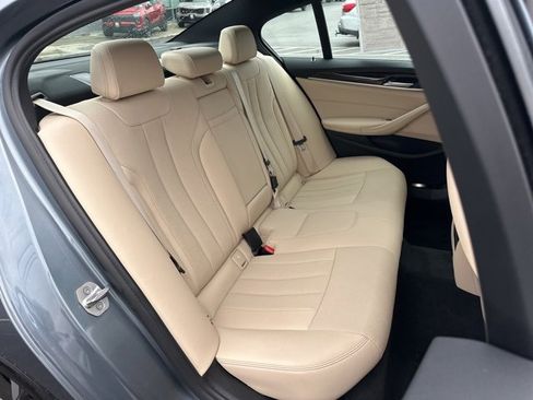 Used 2022 BMW 530i xDrive w/ Convenience Package image 42