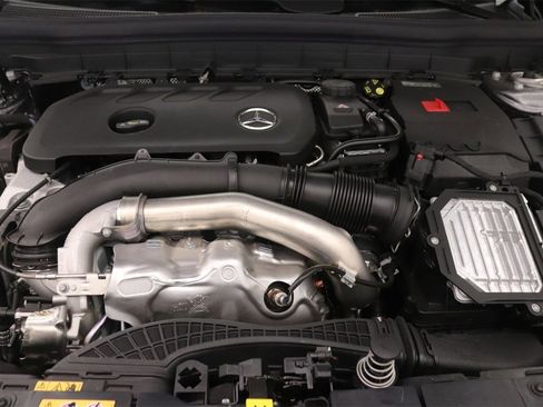 New 2026 Mercedes-Benz GLB 250 image 14