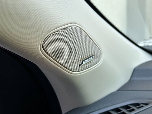 New 2025 Honda Pilot Touring image 21