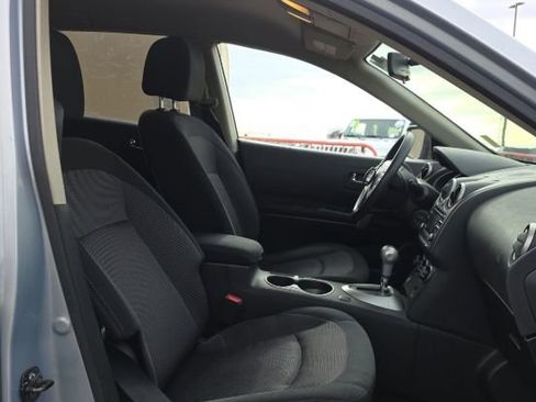 Used 2013 Nissan Rogue SV image 7