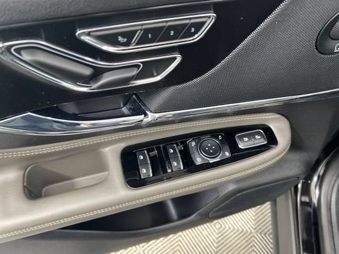Certified 2023 Lincoln Corsair AWD w/ Equipment Group 102A image 13