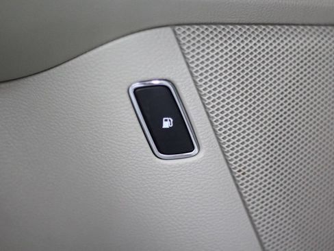 Used 2018 Ford Fusion SE w/ Equipment Group 602A FWD image 45
