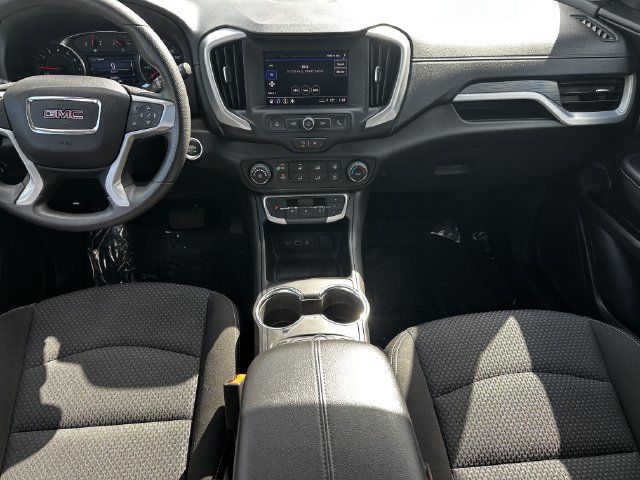 Used 2024 GMC Terrain SLE FWD image 15