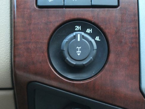 Used 2014 Ford F350 King Ranch w/ King Ranch w/Chrome Package image 17