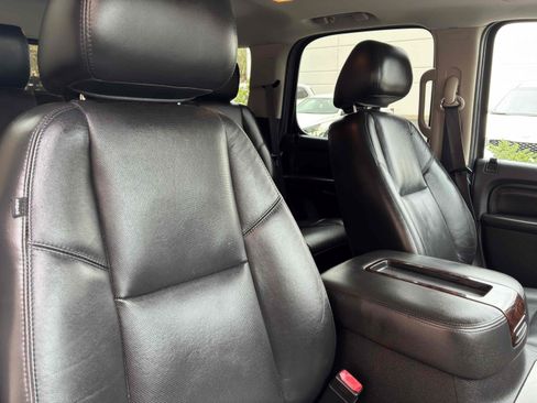 Used 2011 GMC Yukon Denali AWD/4WD image 43