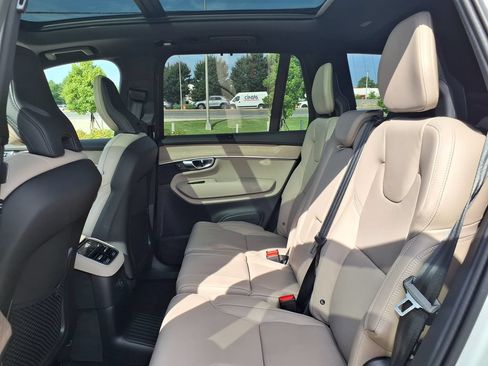 New 2026 Volvo XC90 T8 Ultra w/ Protection Package Premier AWD/4WD image 13