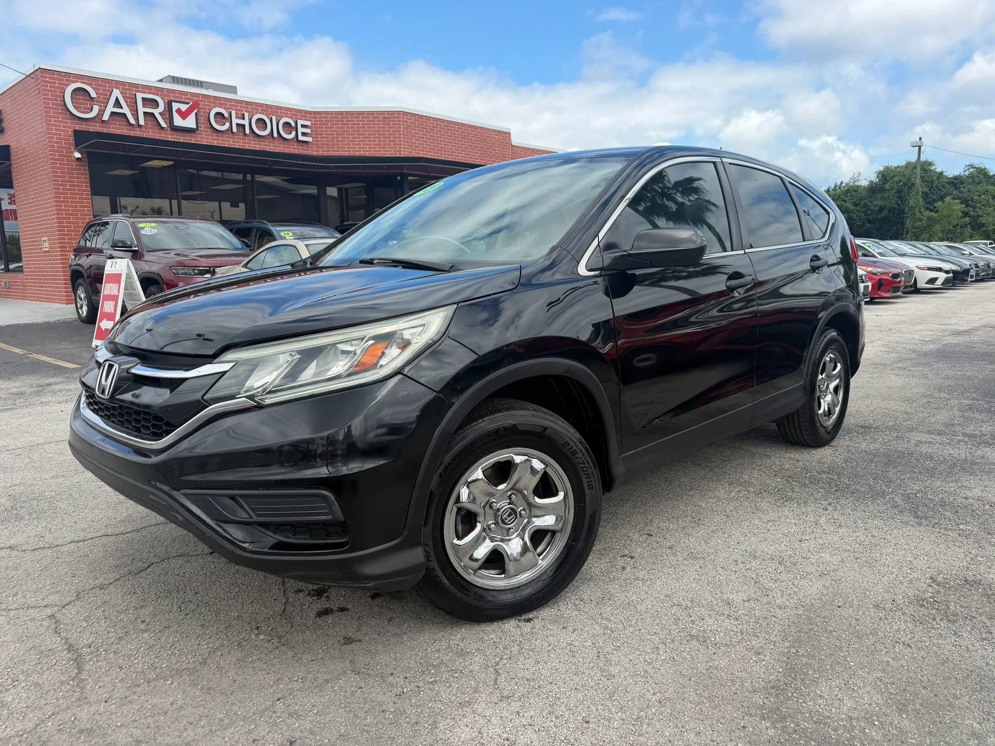Used 2015 Honda CR-V LX image 1