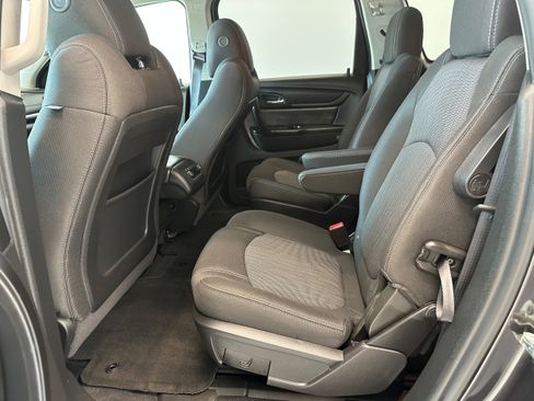 Used 2017 Chevrolet Traverse LT w/ Graphite Special Edition AWD/4WD image 12