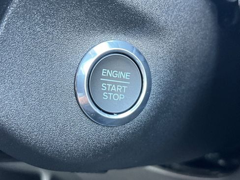 New 2026 Ford Transit 250 148 Medium Roof w/ Load Area Protection Package image 21