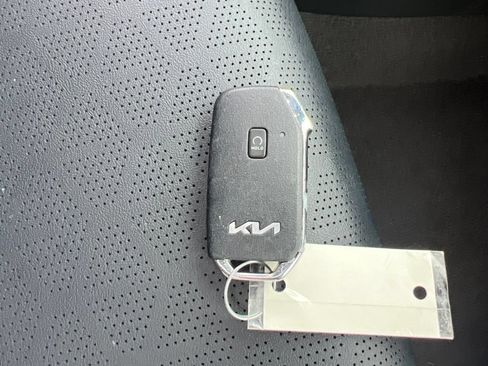Certified 2025 Kia Seltos EX w/ EX Sunroof Package AWD/4WD image 29