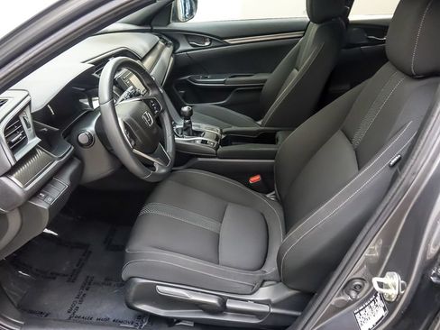 Used 2018 Honda Civic Sport image 9