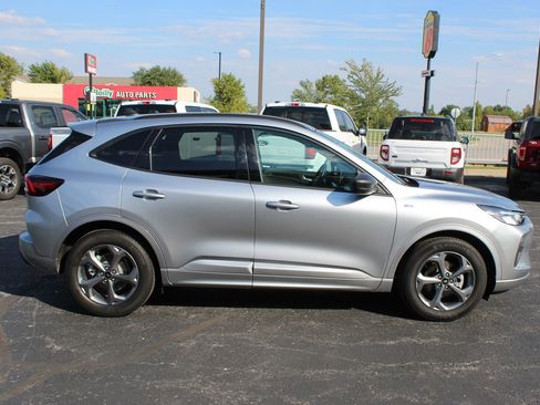 Used 2023 Ford Escape ST-Line w/ Tech Pack #1 image 6
