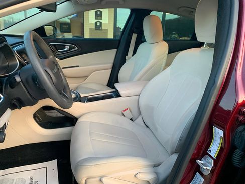 Used 2016 Chrysler 200 Limited FWD image 11