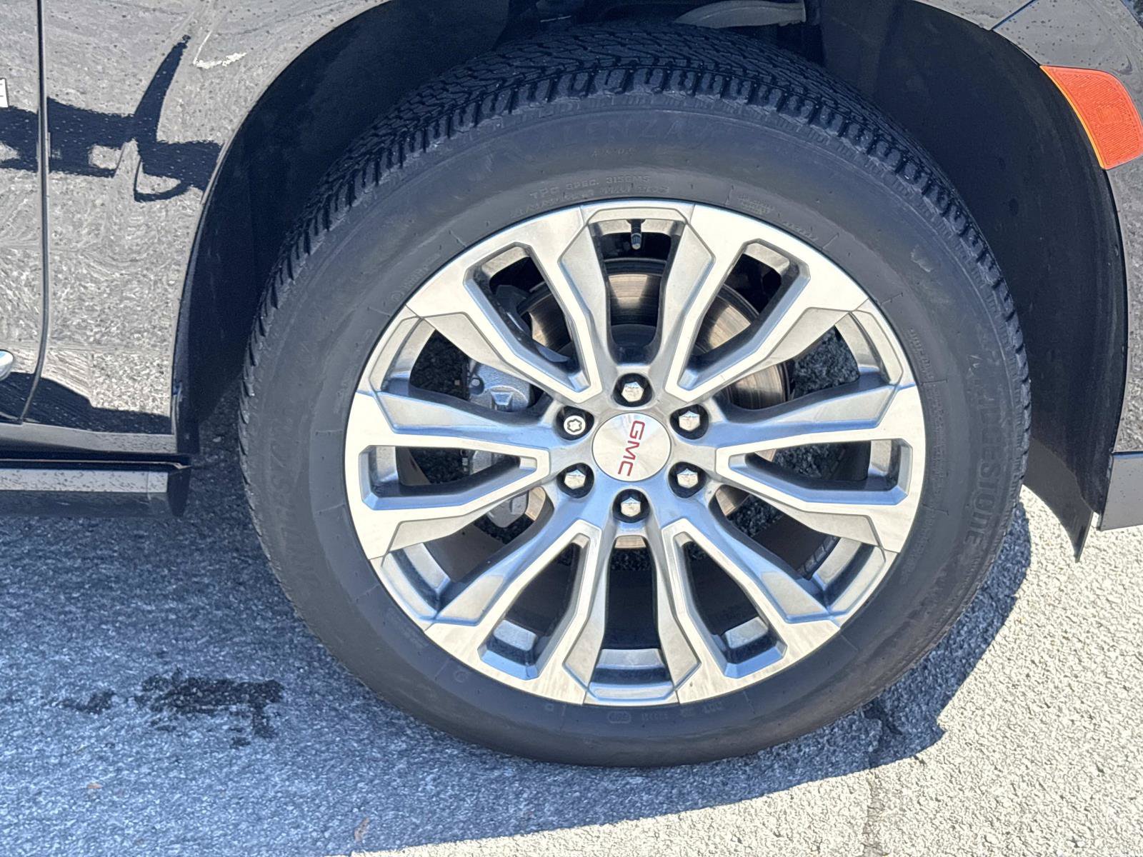 Used 2022 GMC Yukon Denali AWD/4WD image 10