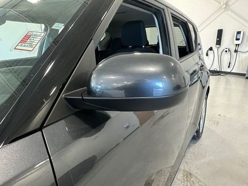 Used 2021 Kia Soul S image 12