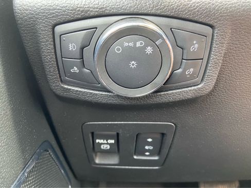 Used 2020 Ford F150 Lariat w/ Equipment Group 502A Luxury AWD/4WD image 26