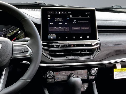 New 2026 Jeep Compass Latitude AWD/4WD image 8