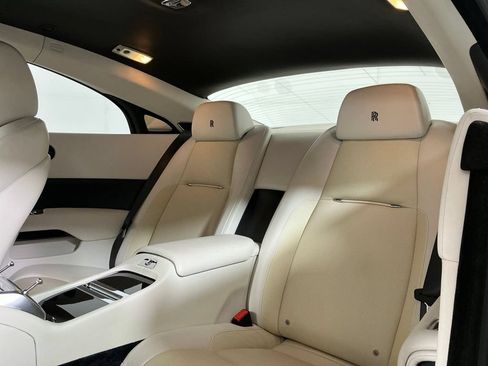 Used 2014 Rolls-Royce Wraith RWD image 24
