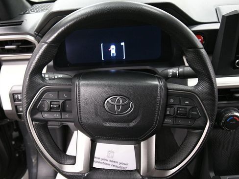 Used 2024 Toyota Tacoma TRD Off-Road AWD/4WD image 20