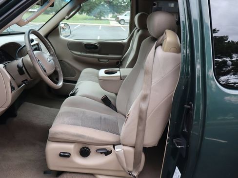 Used 2003 Ford F150 XLT AWD/4WD image 17