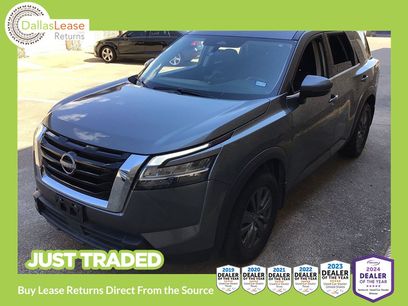 Used 2022 Nissan Pathfinder SV