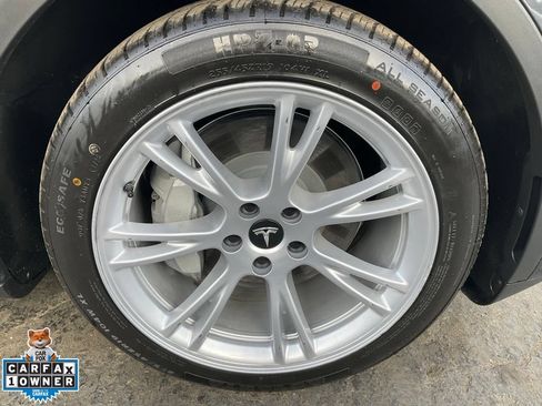 Used 2024 Tesla Model Y Long Range AWD/4WD image 84